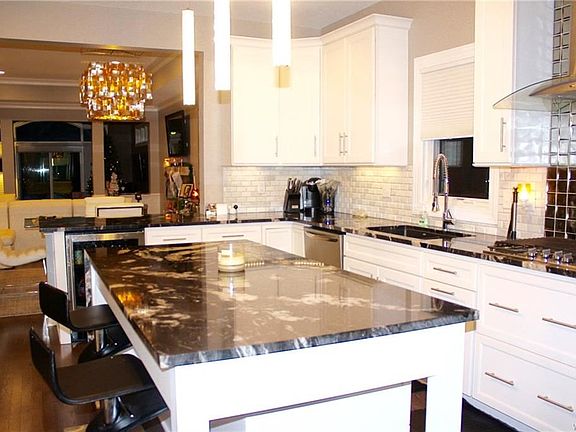 3rd image of 102 Beckford Ct