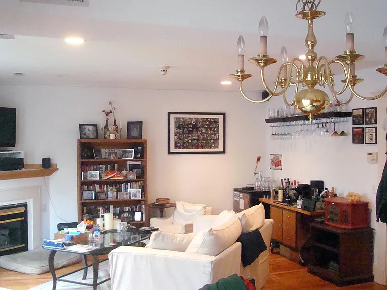Living Roon (Furnished)