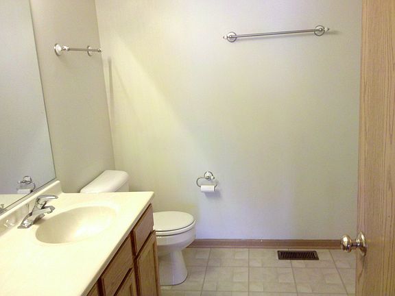 5th image of 783 Dillon Ct