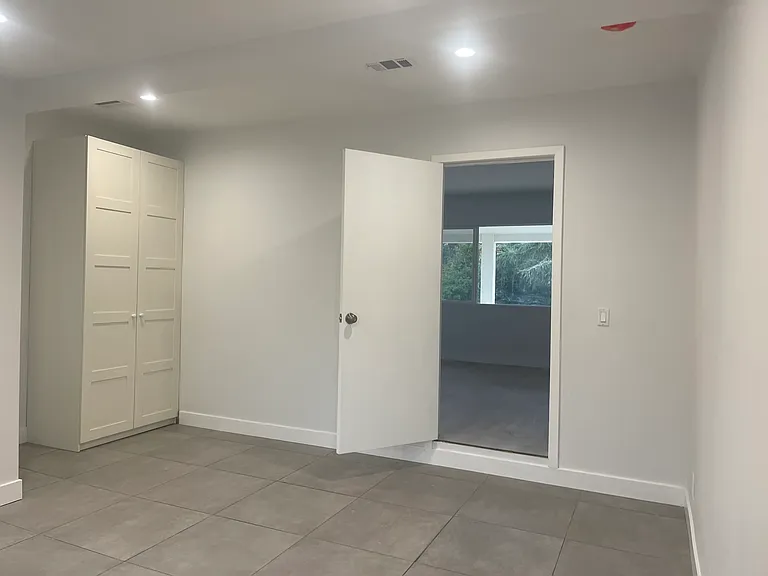 14287 Polk St — Photo 10