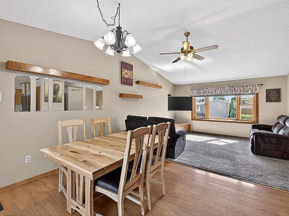 5th image of 4415 Valley Dr NW