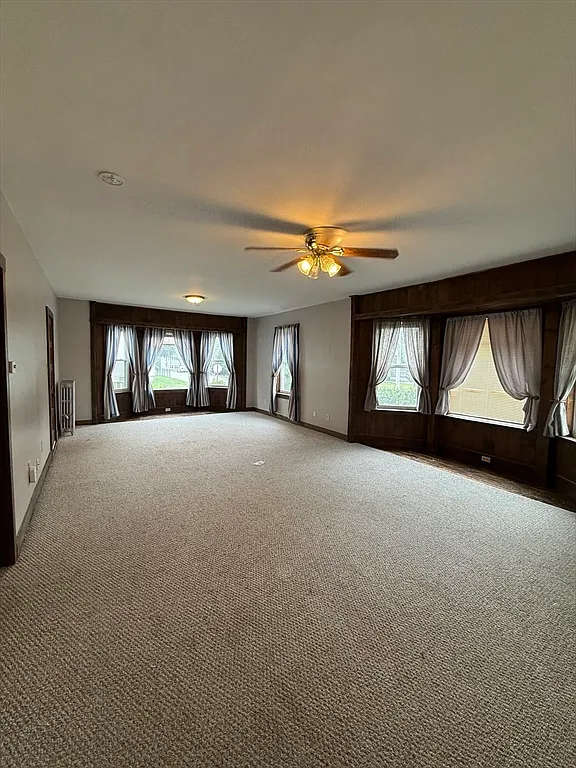 3 bed, 1.0 bath, 1506 sqft, $2,299 — Photo 3