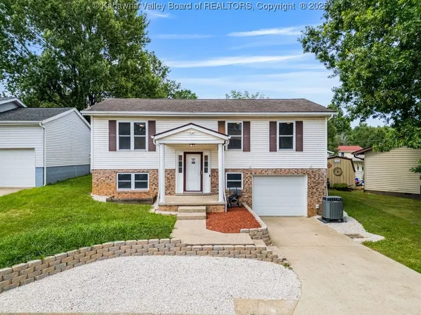 103 Teays Villa, Scott Depot, WV 25560
