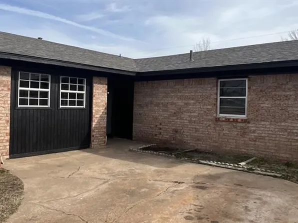 231 S 5th Ave, Stroud, OK 74079