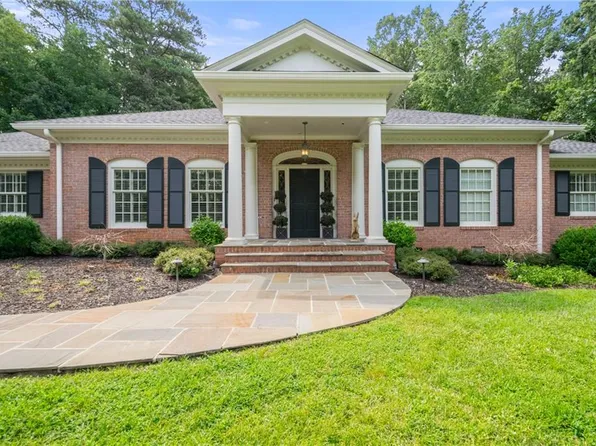 1955 Old Dominion Dr, Sandy Springs, GA 30350