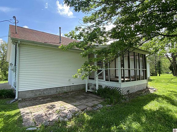 3rd image of 170 Hayden Ln