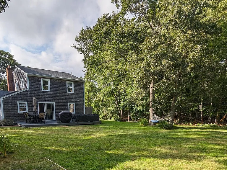 18 Chamberlain Ct — Photo 7