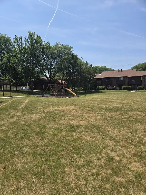 9096 North Park Plaza Court - 1 — Photo 4