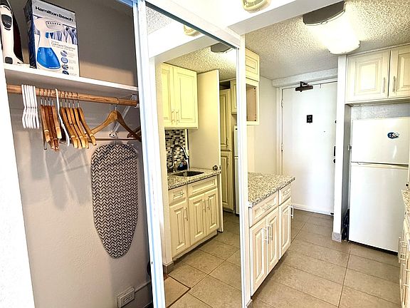 4th image of 445 Seaside Ave APT 1907