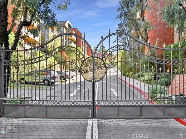 4771 Park Encino Ln Unit 136, Encino, CA 91436