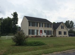 208 Arrowhead Ln, Stuarts Draft, VA 24477
