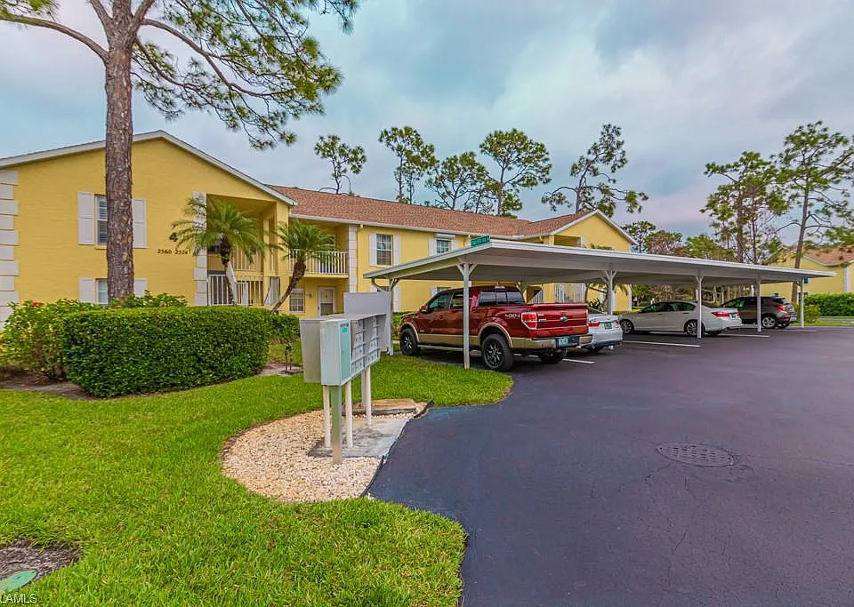 2562 Kings Lake Blvd