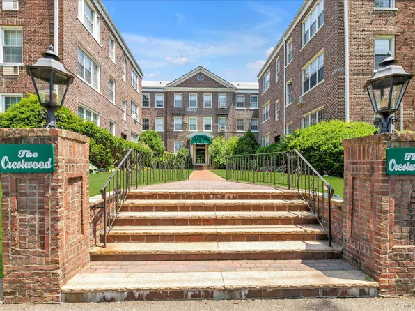 1 Meadow Drive #3K, Woodmere, NY 11598