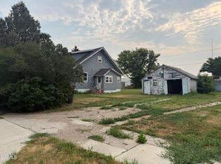 14 2nd St SE, Stanley, ND 58784