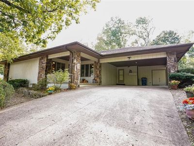 28 Fenchurch Dr, Bella Vista, AR, 72715