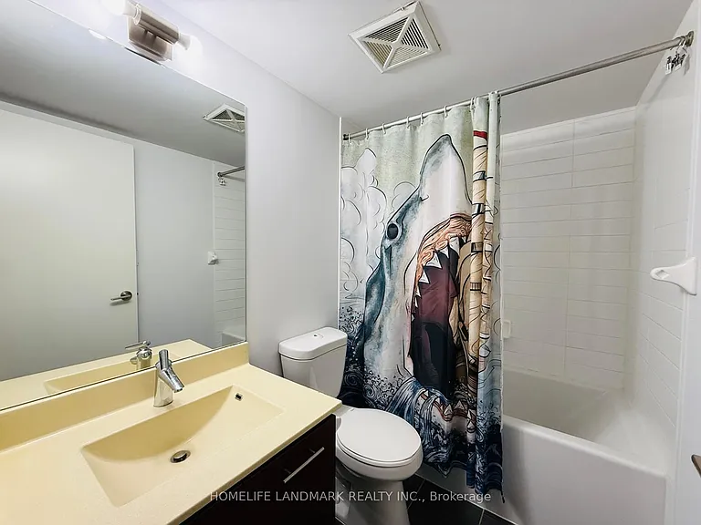 135 Village Green Sq #2419 — Photo 10