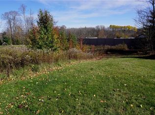 417 Downing Dr, Chardon, OH 44024