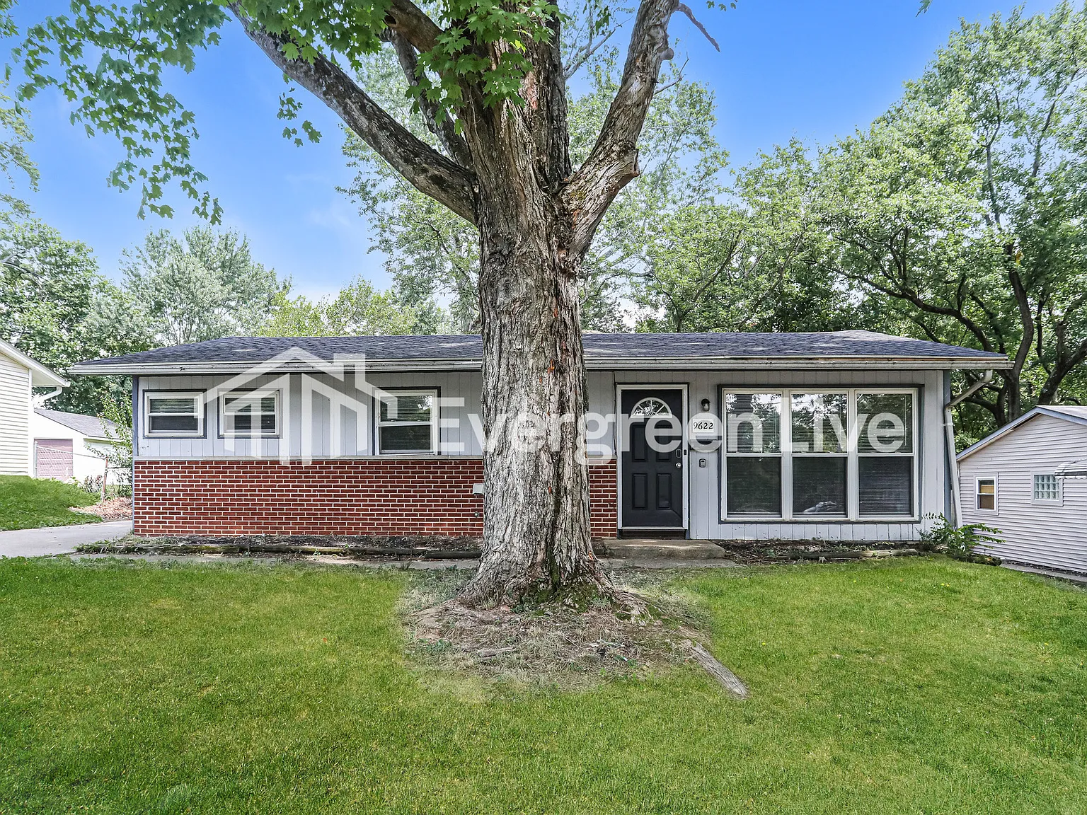 3 bed, 1.0 bath, 960 sqft, $1,495 — Photo 1
