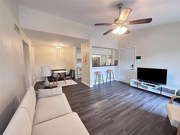 4th image of 3300 Pebblebrook Dr APT 104