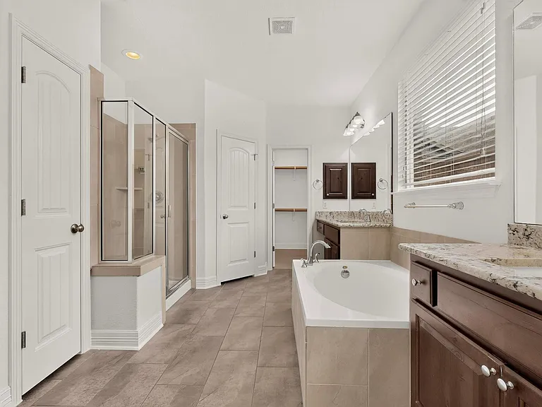 105 Martino Trl — Photo 16