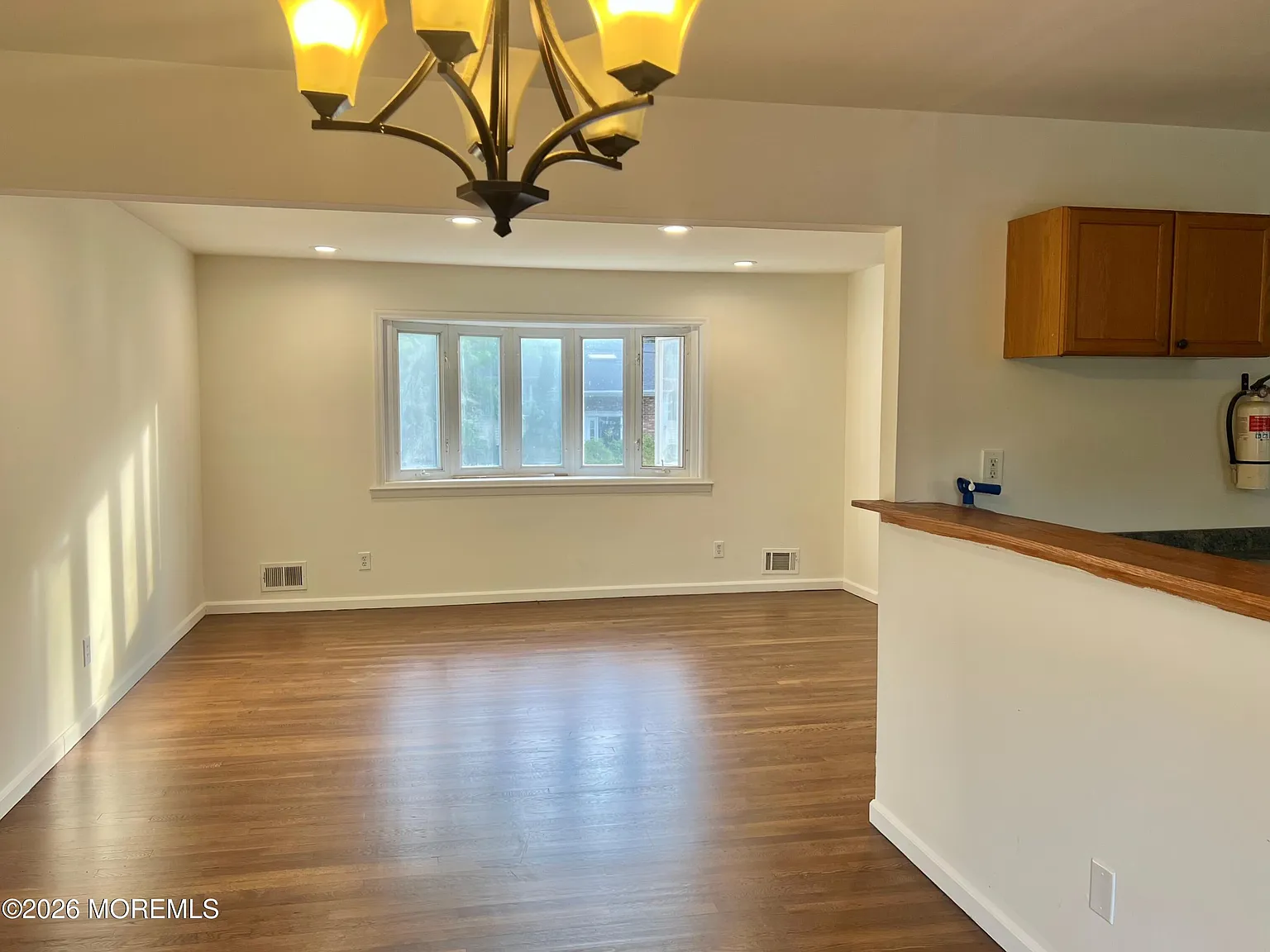 4 bed, 1710 sqft, $4,000 — Photo 4