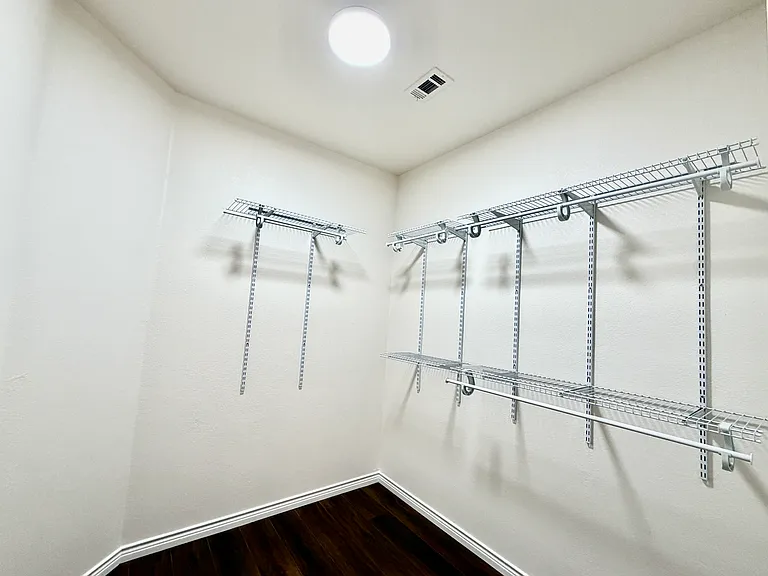 1206 Emerald Glen Trl — Photo 15