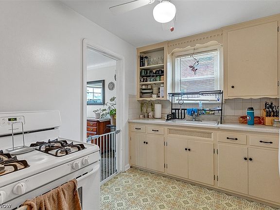 3rd image of 4221 Oak Park Ave