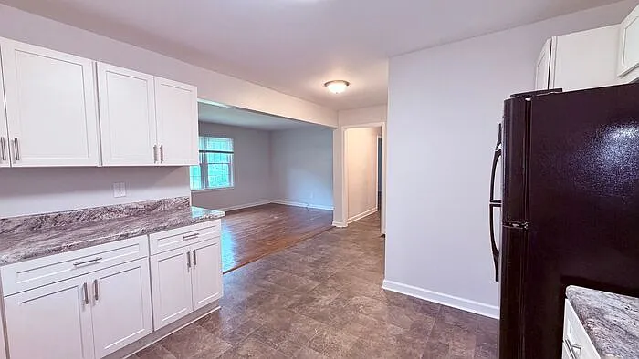 1681 Hadlock St SW — Photo 4