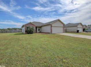 88 Willow Lake Dr, Ward, AR 72176