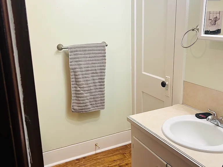 1128 Garfield Ave SW #A — Photo 6