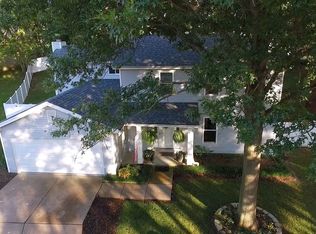 214 Hollyberry Ct, Ballwin, MO 63021