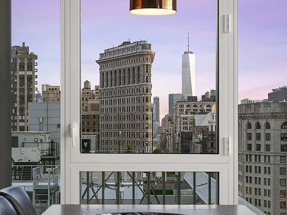 5th image of 241 5th Ave APT 17A