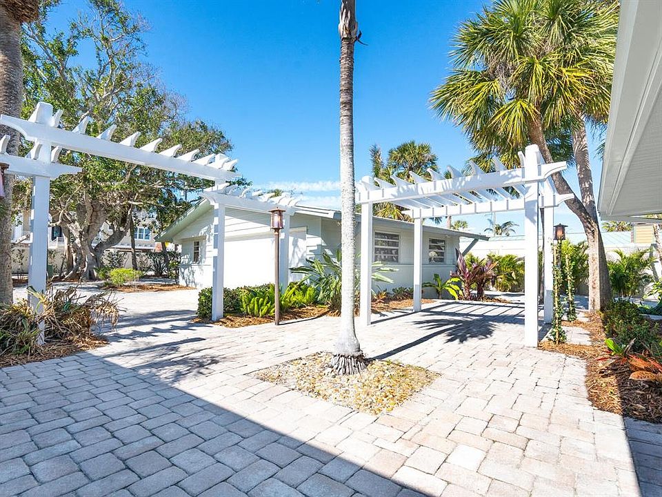 18 N Casey Key Rd, Osprey, FL 34229 | MLS #A4669083 | Zillow