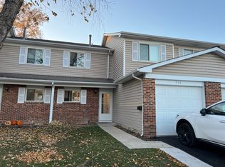 534 Alton Ct, Carol Stream, IL 60188