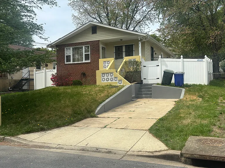 8812 35th Ave — Photo 39