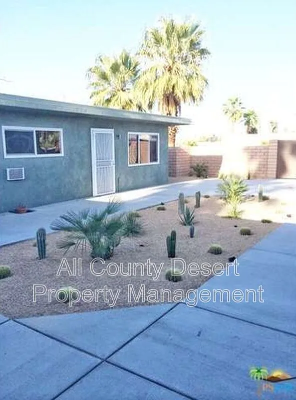 2 bed, 1.0 bath, $1,550 — Photo 2