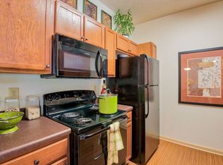 501 Burke Dr APT 411, Hinesville, GA 31313