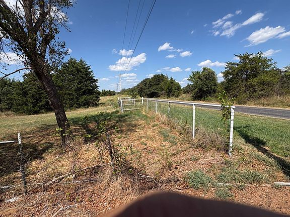 3rd image of 16202 Walker Rd
