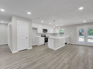 3105 Elm Dr, Grand Prairie, TX 75052