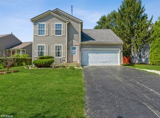 2210 N Pheasant Ridge Ct, Round Lake Beach, IL 60073