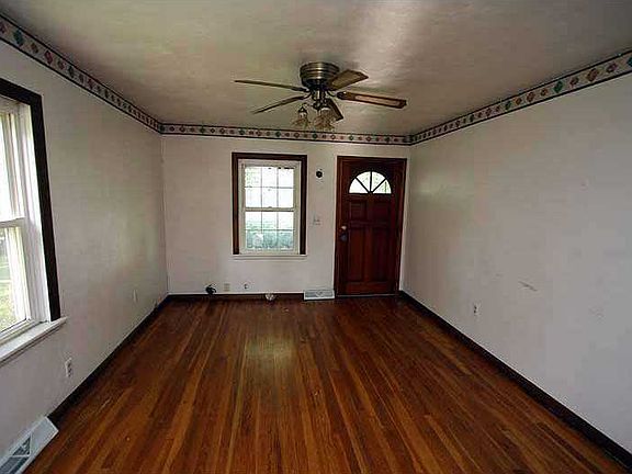 5th image of 2365 Cadie Ave