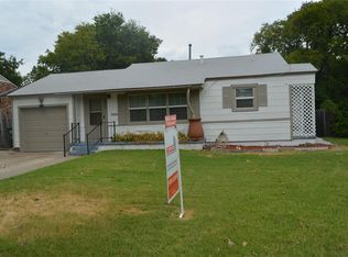 4917 Roanoke St, Fort Worth, TX 76116
