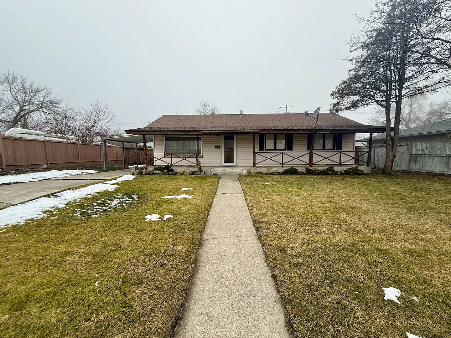 Ideally Located 3 Bed Home in North Spokane w/ Large Fully-Fenced Yard! — Photo 1