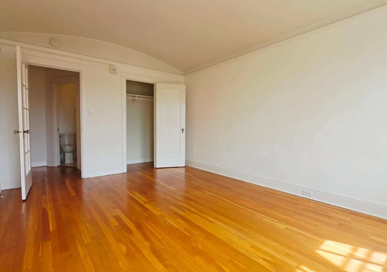 2380 California Street — Photo 2