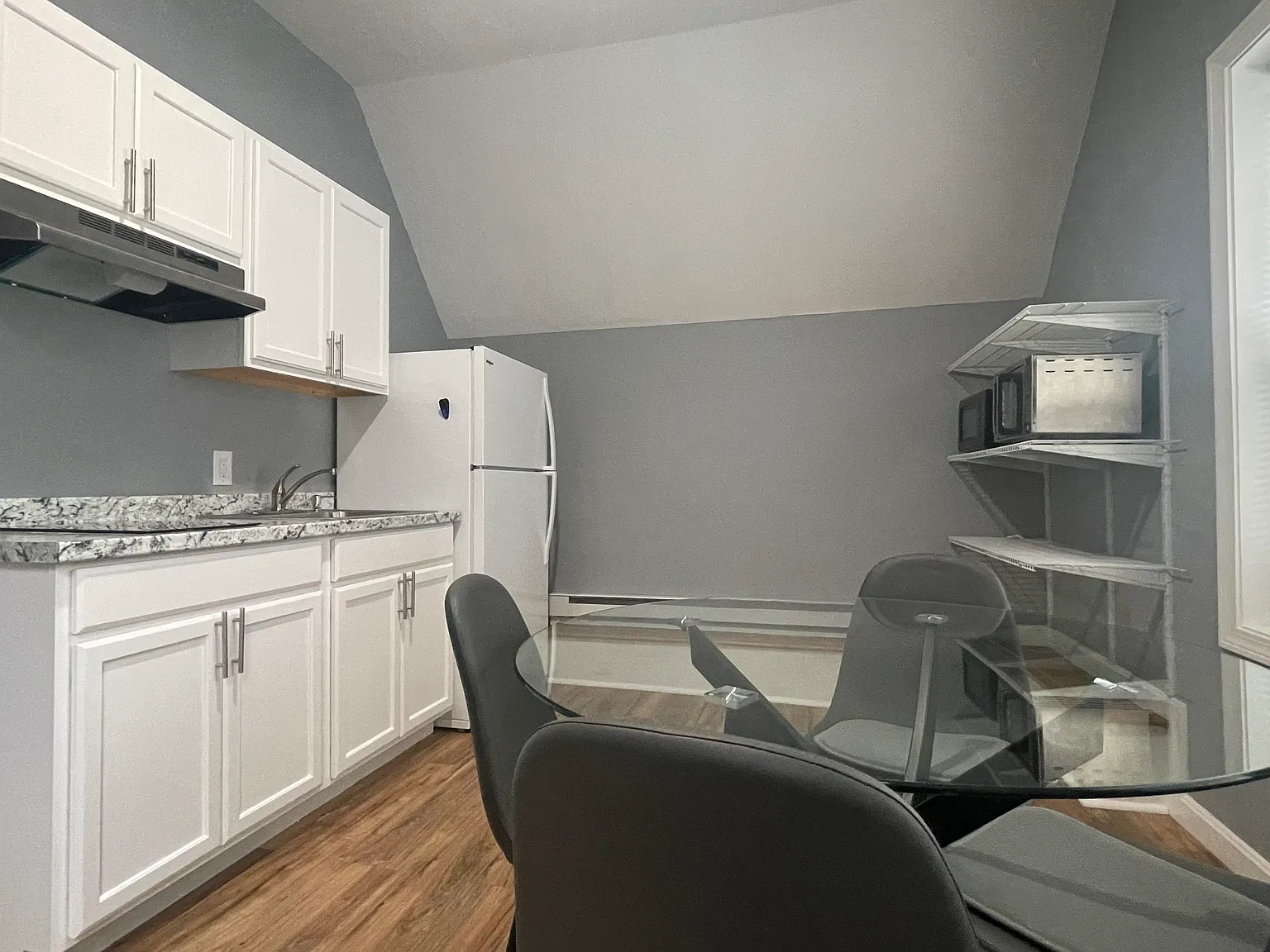 1 bed, 640 sqft, $1,550 — Photo 3