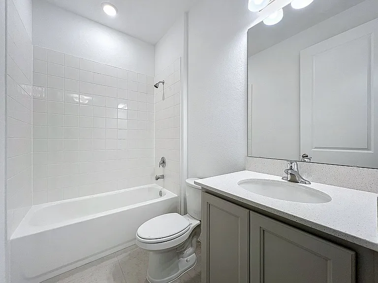1430 Arbor Hill Dr — Photo 32