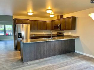 1402 34th St, Bellingham, WA 98225