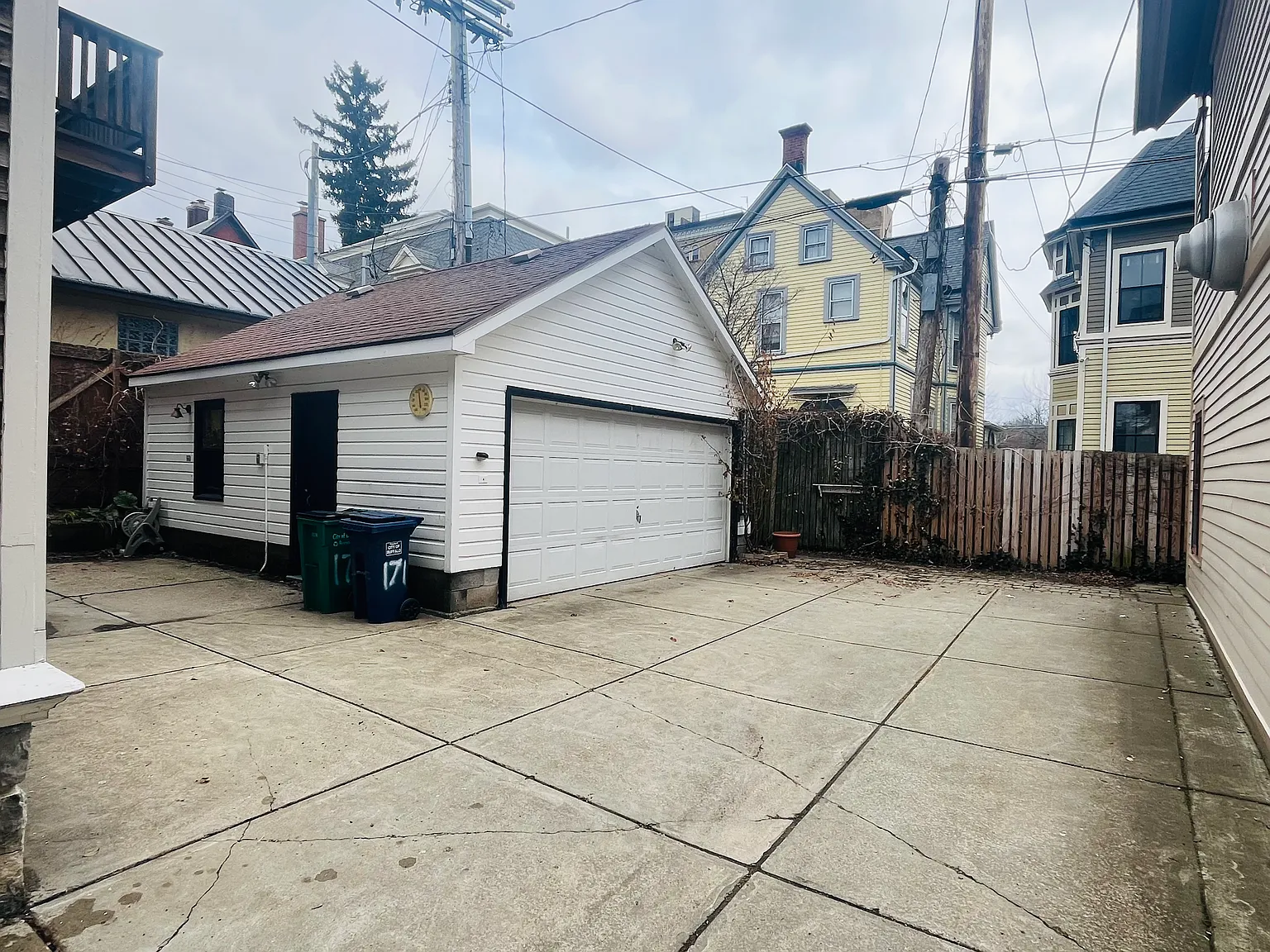 2 bed, 1300 sqft, $1,650 — Photo 4