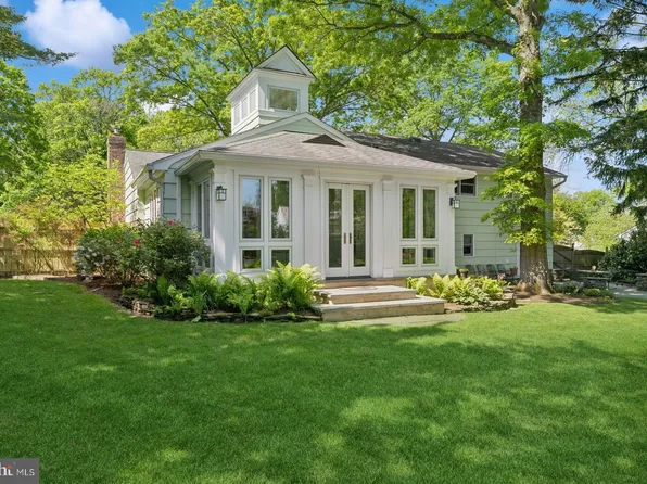 77 Leabrook Ln, Princeton, NJ 08540