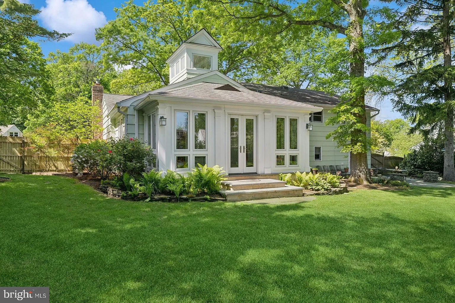 77 Leabrook Ln photo 1